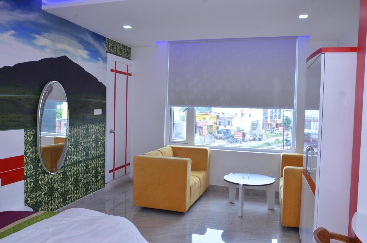 Hotel Blue Bell Raiwala Bagian luar foto