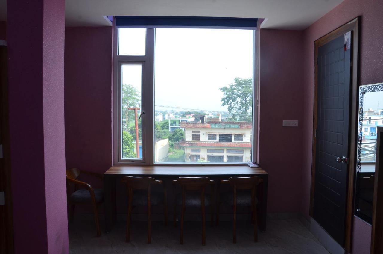Hotel Blue Bell Raiwala Bagian luar foto
