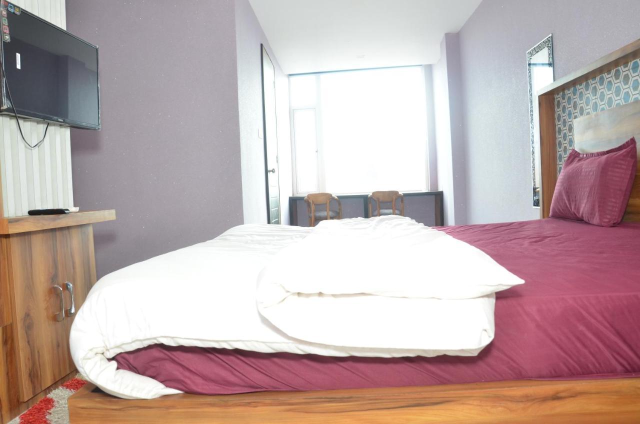 Hotel Blue Bell Raiwala Bagian luar foto
