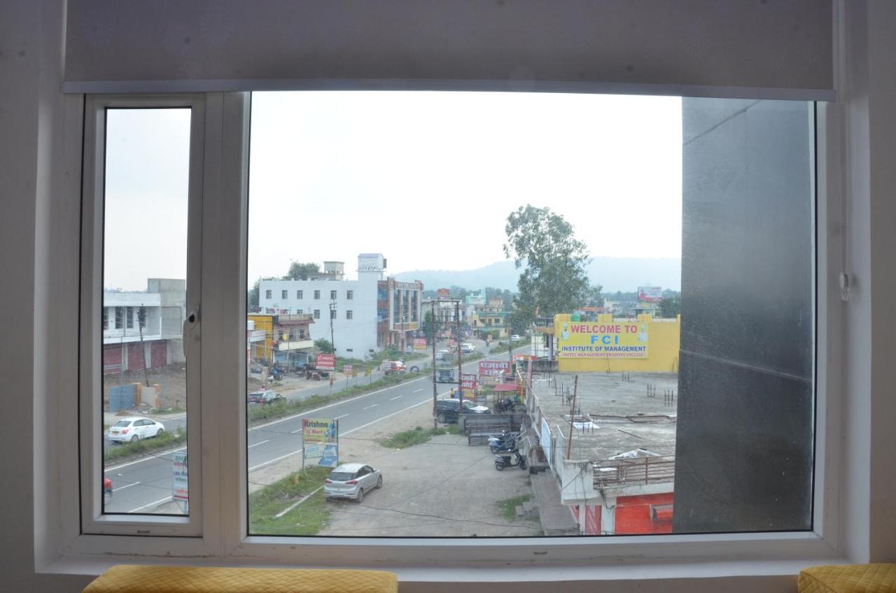 Hotel Blue Bell Raiwala Bagian luar foto